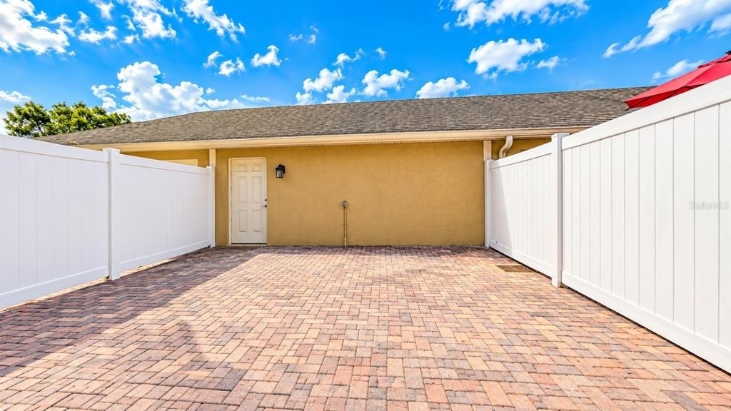 7722 Fairgrove Avenue - Photo 21