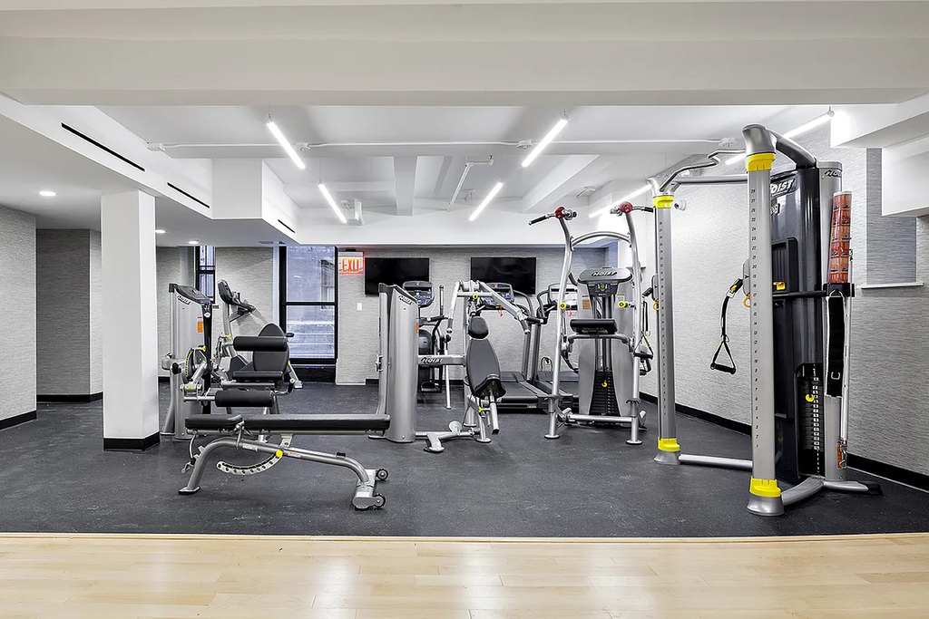 245 West 25th Street - Photo 11