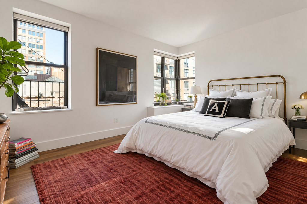 245 West 25th Street - Photo 4