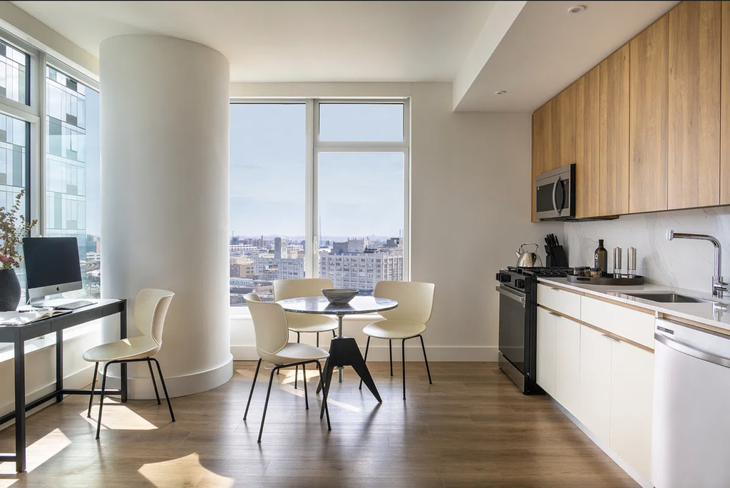 42-06 Orchard Street - Photo 1