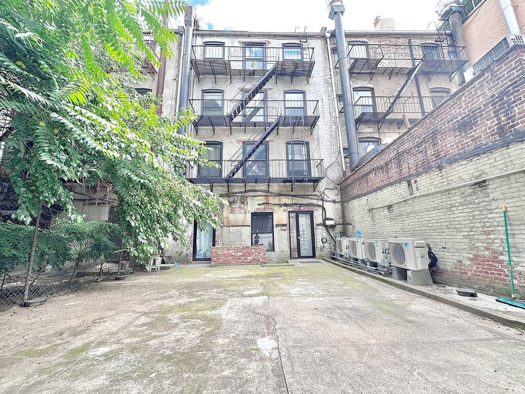 Dekalb Ave & Classon Ave - Photo 7
