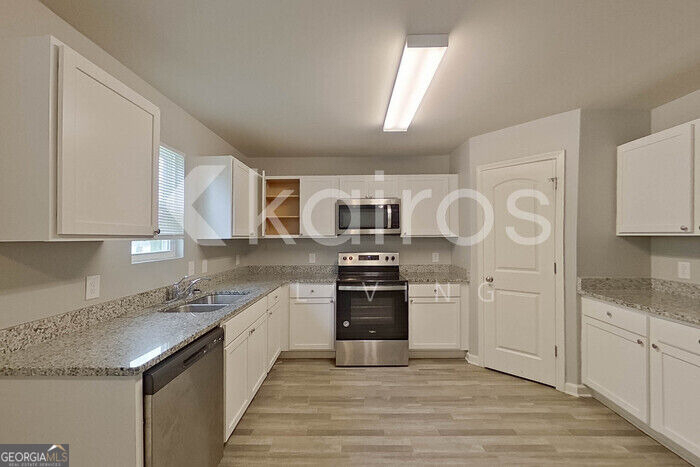 8 Plymouth Court - Photo 8