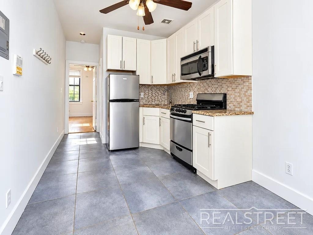 294 Harman Street - Photo 0