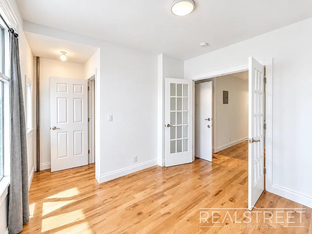 294 Harman Street - Photo 5