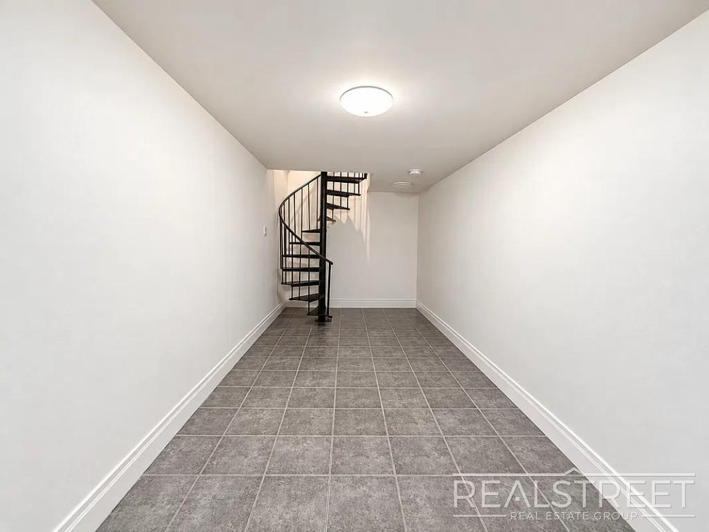 294 Harman Street - Photo 7