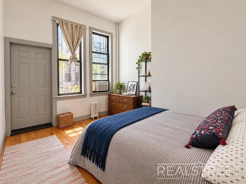 294 Harman Street - Photo 4