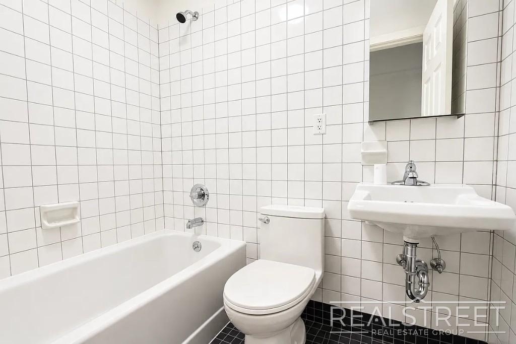 294 Harman Street - Photo 8