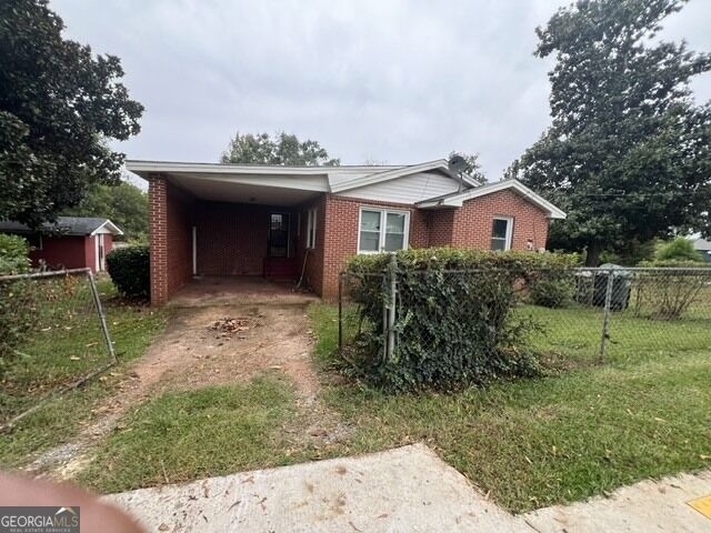 1326 Spellman Avenue - Photo 2