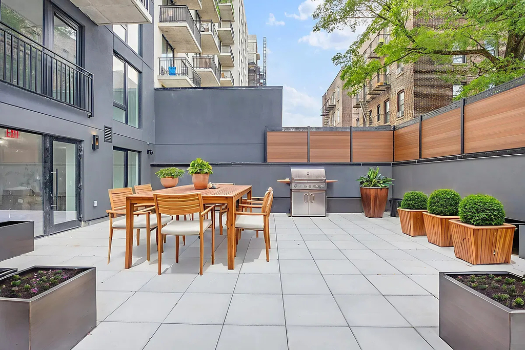43-25 52nd Street - Photo 4