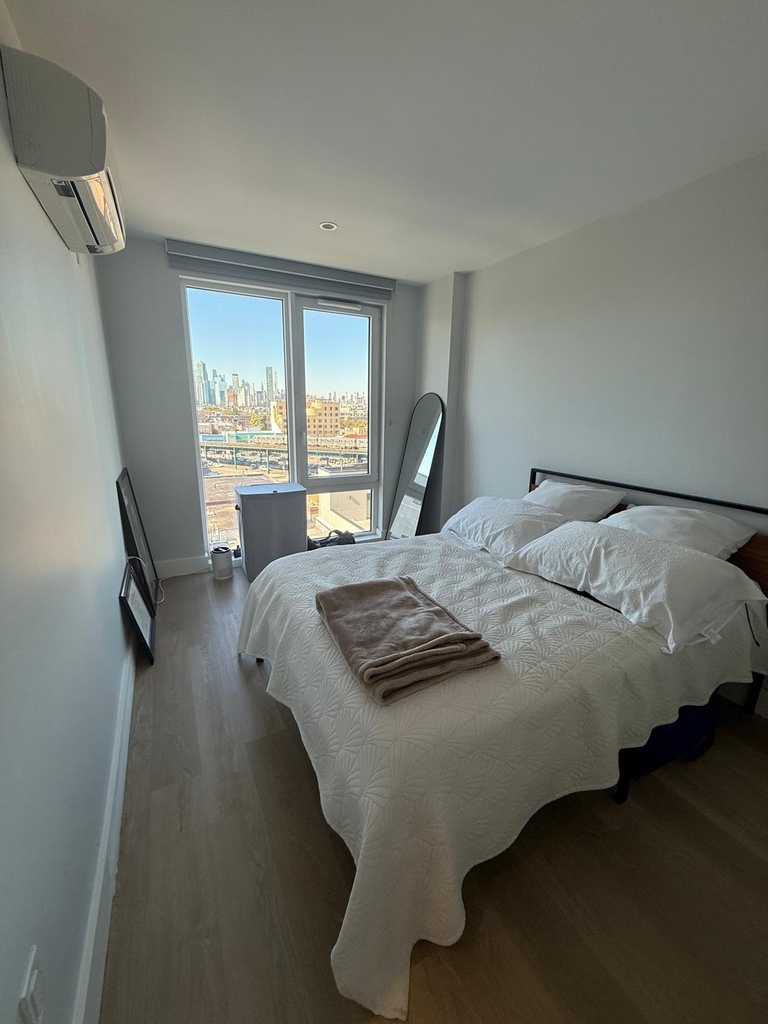 43-25 52nd Street - Photo 13