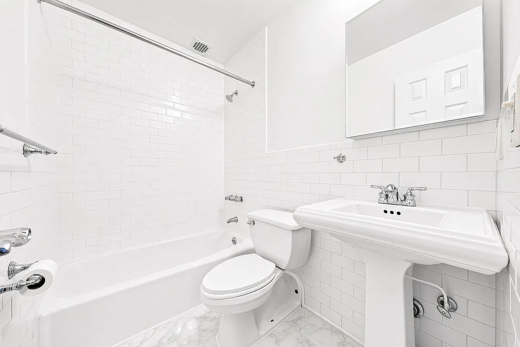 322 West 14th Street - Photo 3