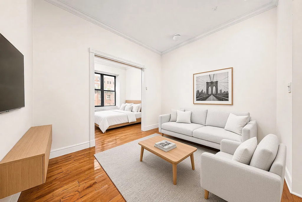 322 West 14th Street - Photo 0