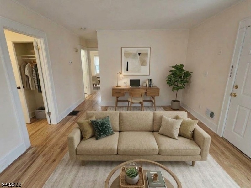 634 W Broad St - Photo 4