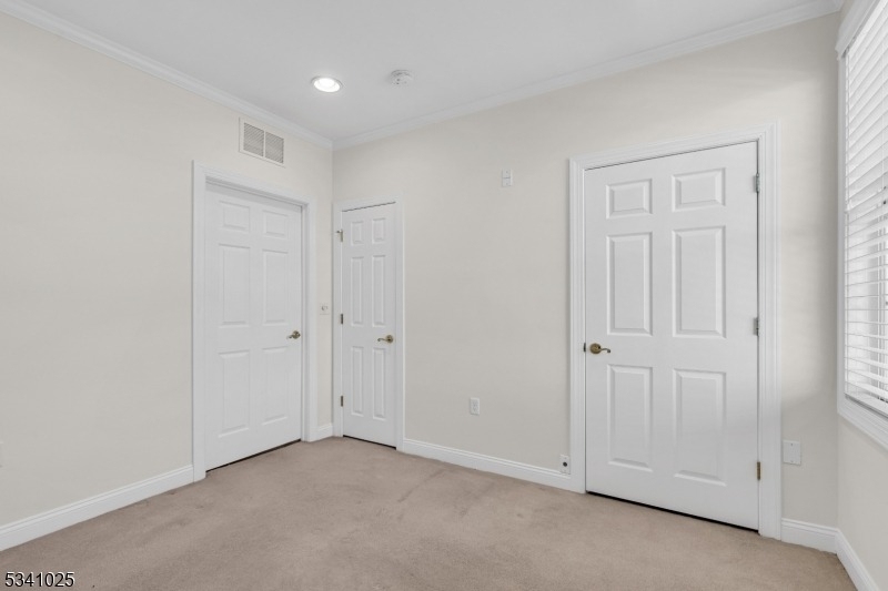 268 Victoria Drive - Photo 18