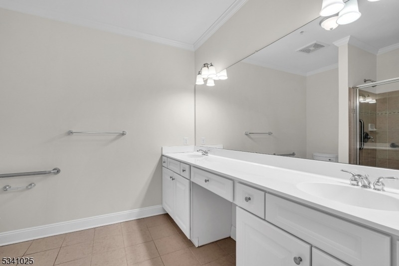 268 Victoria Drive - Photo 14