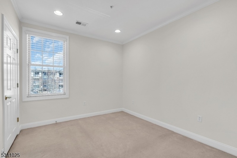 268 Victoria Drive - Photo 16