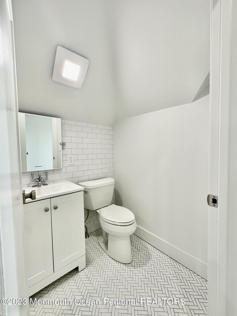 1000 Grand Avenue - Photo 3