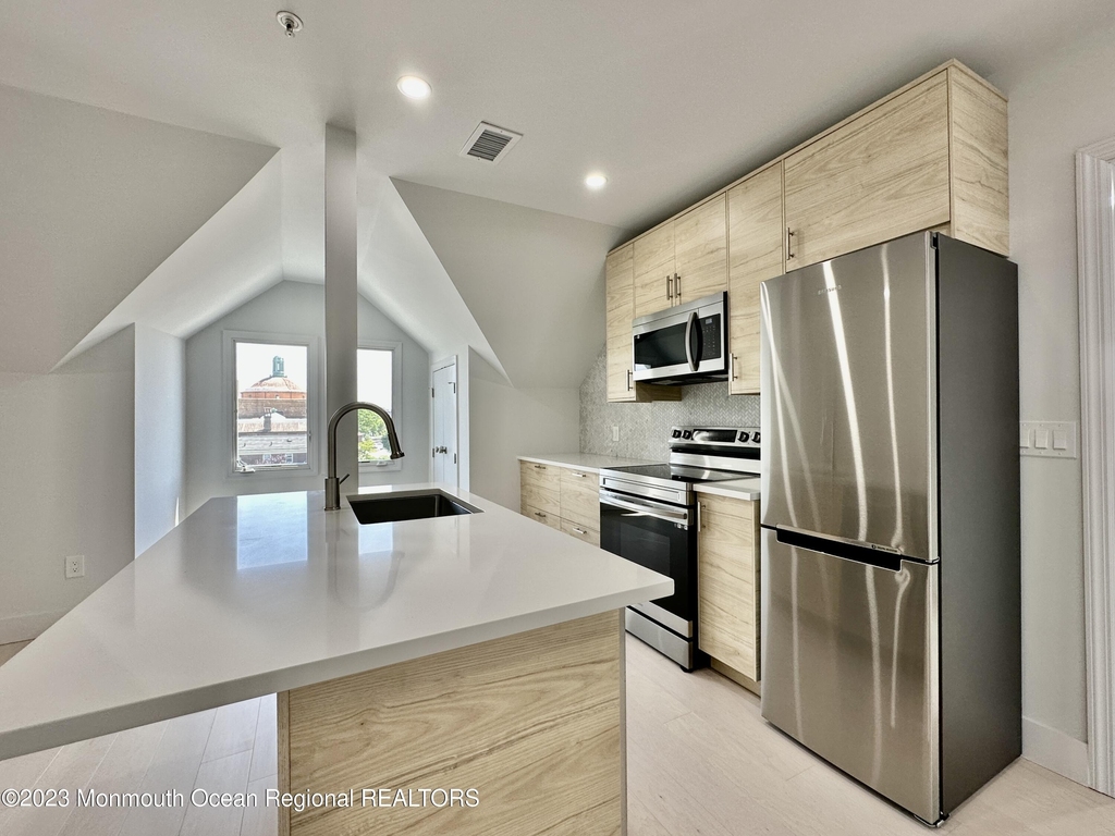 1000 Grand Avenue - Photo 4