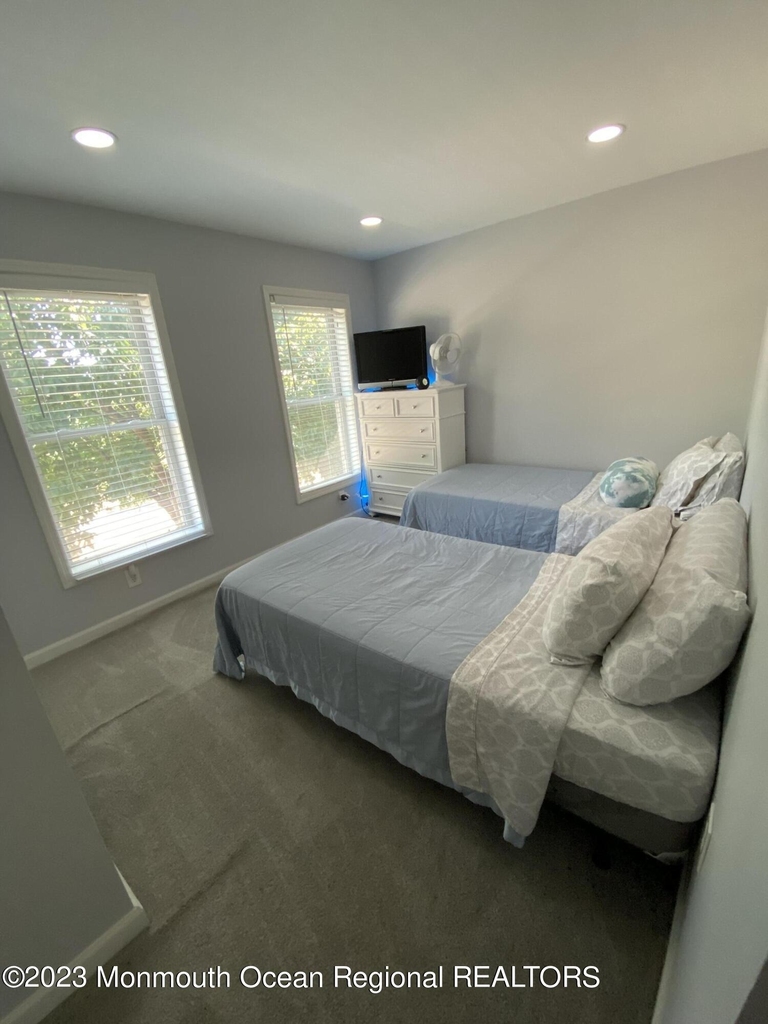 511 W Park Avenue - Photo 16