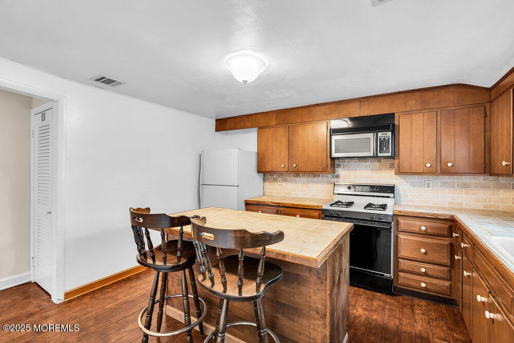 918 Charles Drive - Photo 24