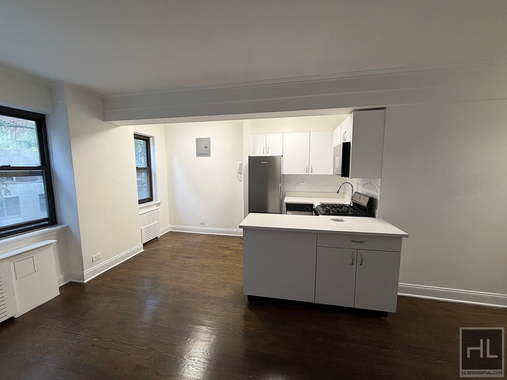 Beekman Place - Photo 2
