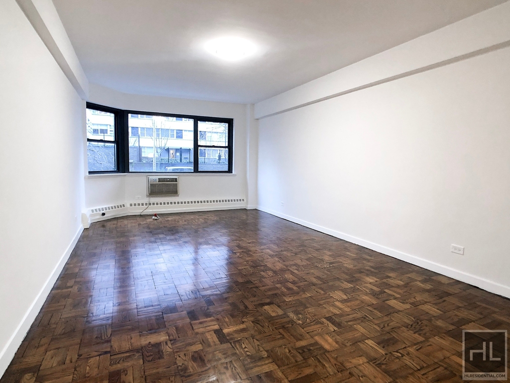 East 69 Street - Photo 0