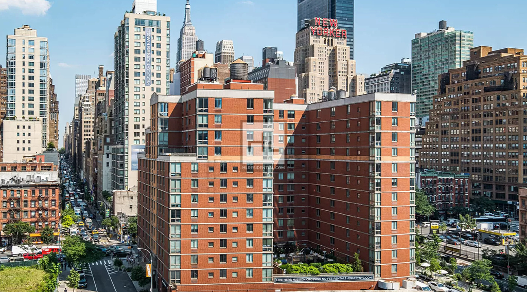 West 37th Street - Photo 3