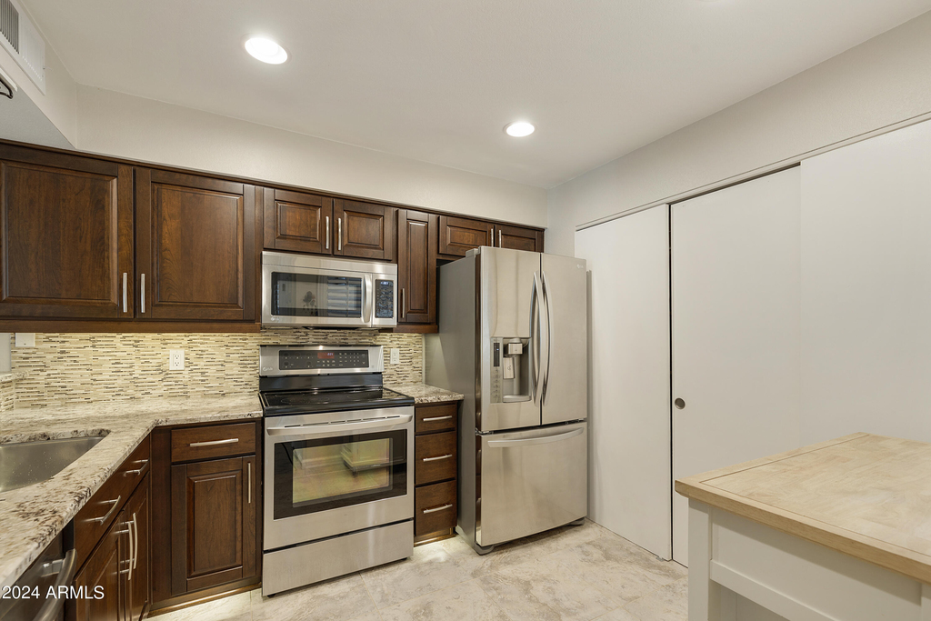 9355 N 91st Street - Photo 3