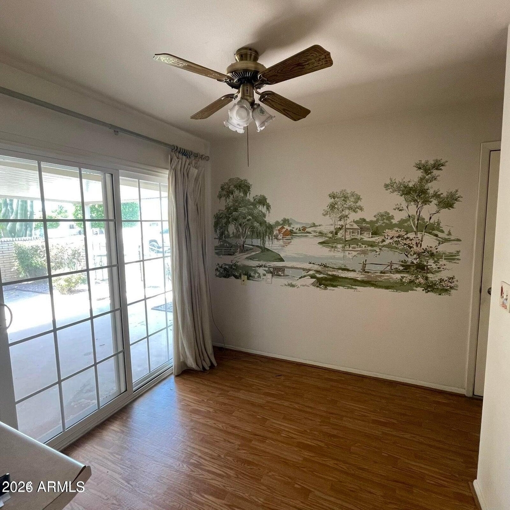 10524 W Saratoga Circle - Photo 2