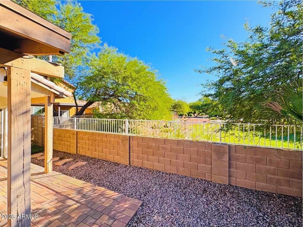 3211 E Kristal Way - Photo 23