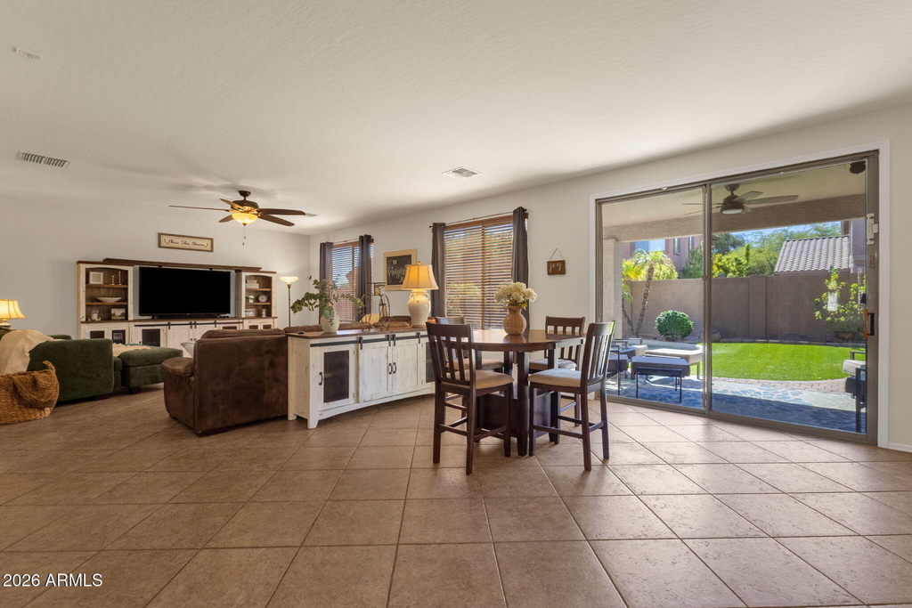 8335 W Molly Lane - Photo 3