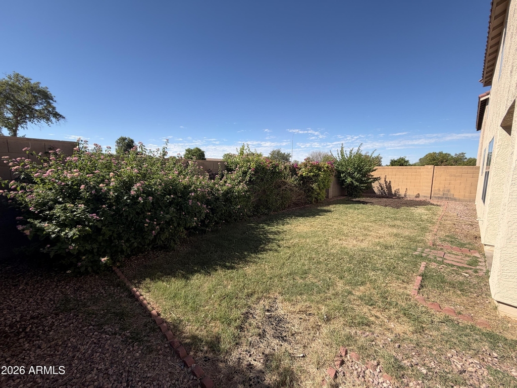 2881 E Cherry Hills Drive - Photo 21