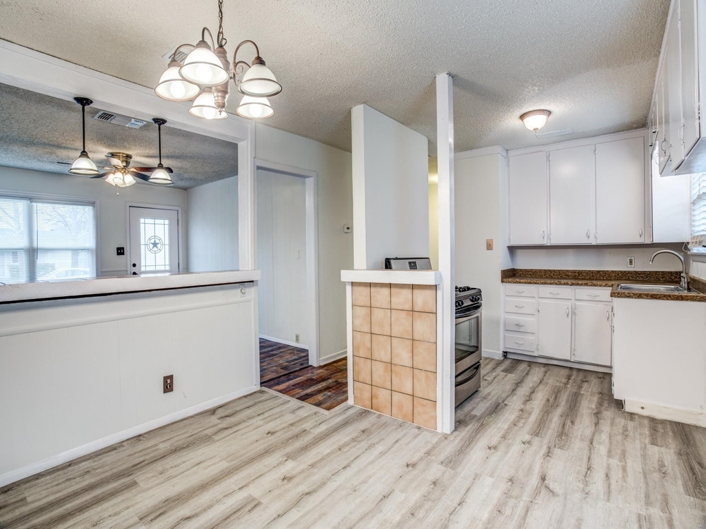 533 Nw Lorna Street - Photo 10