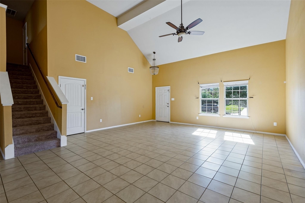 2430 Monty Street - Photo 5