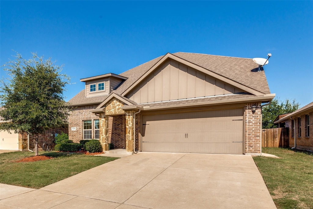 2430 Monty Street - Photo 1