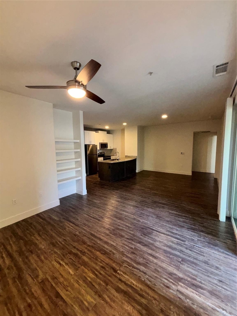 260 Davis Street - Photo 1