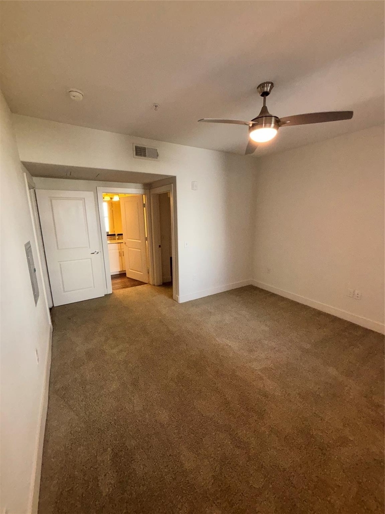 260 Davis Street - Photo 14