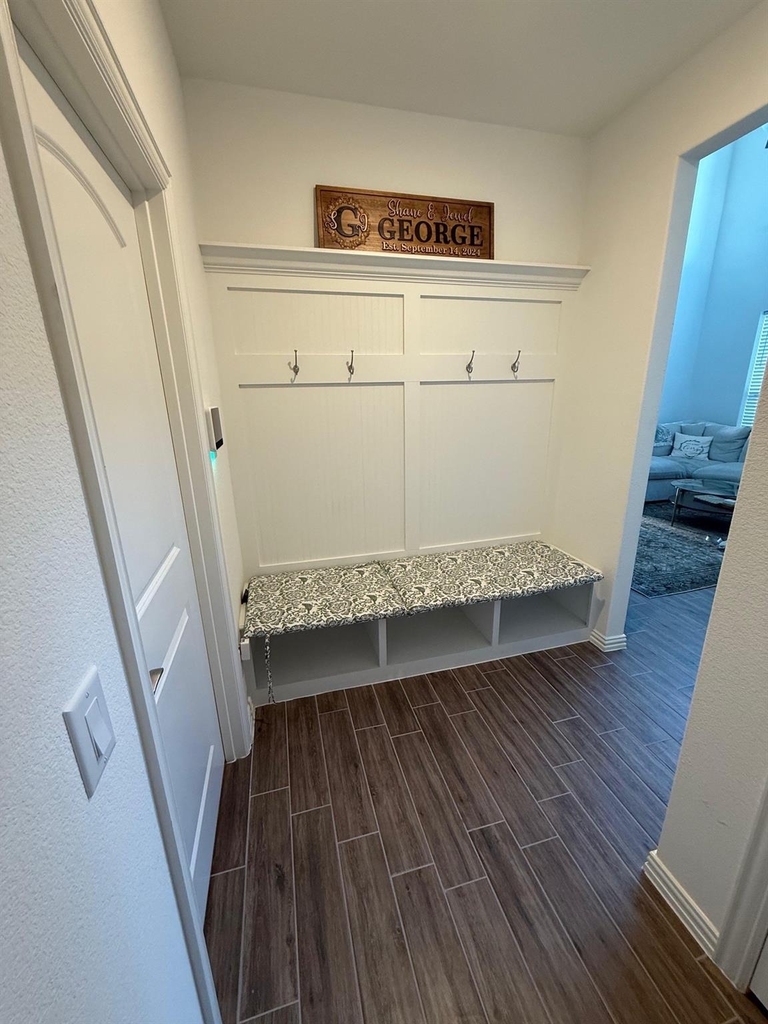 4617 Golden Gate Way - Photo 11