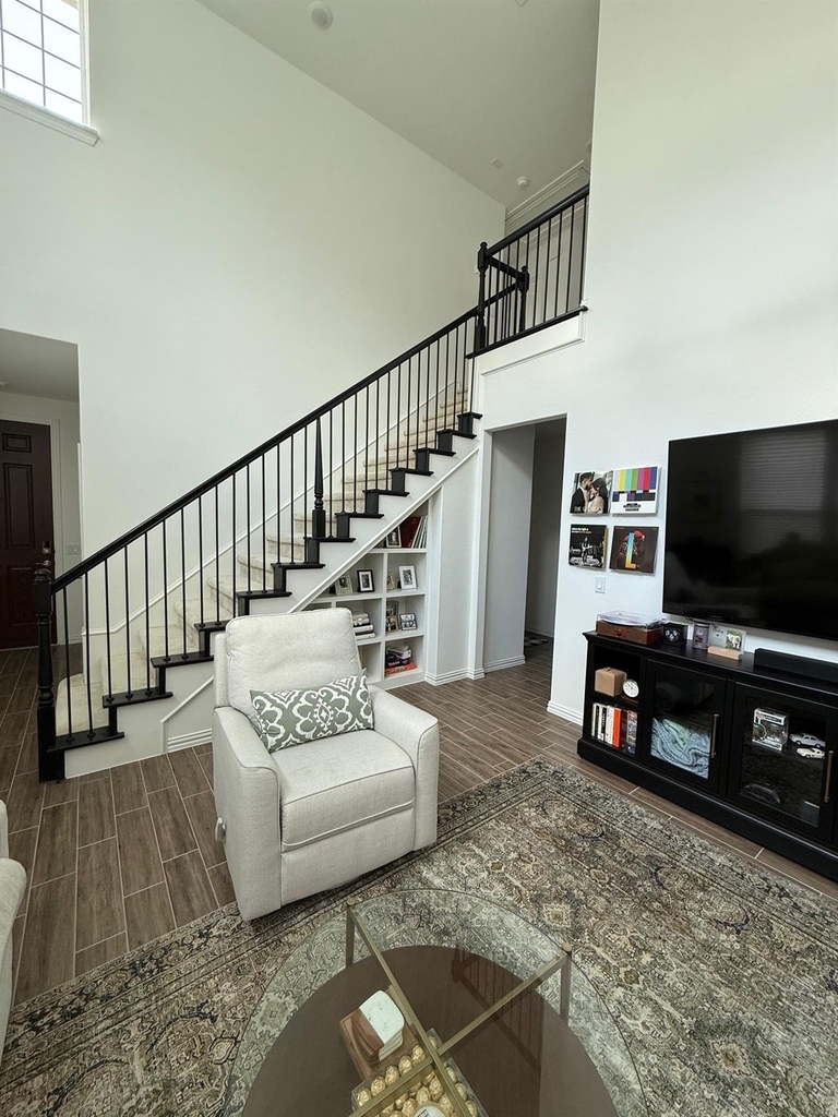 4617 Golden Gate Way - Photo 9