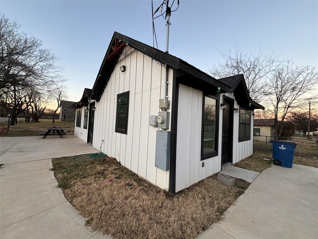 300 Avenue B - Photo 24