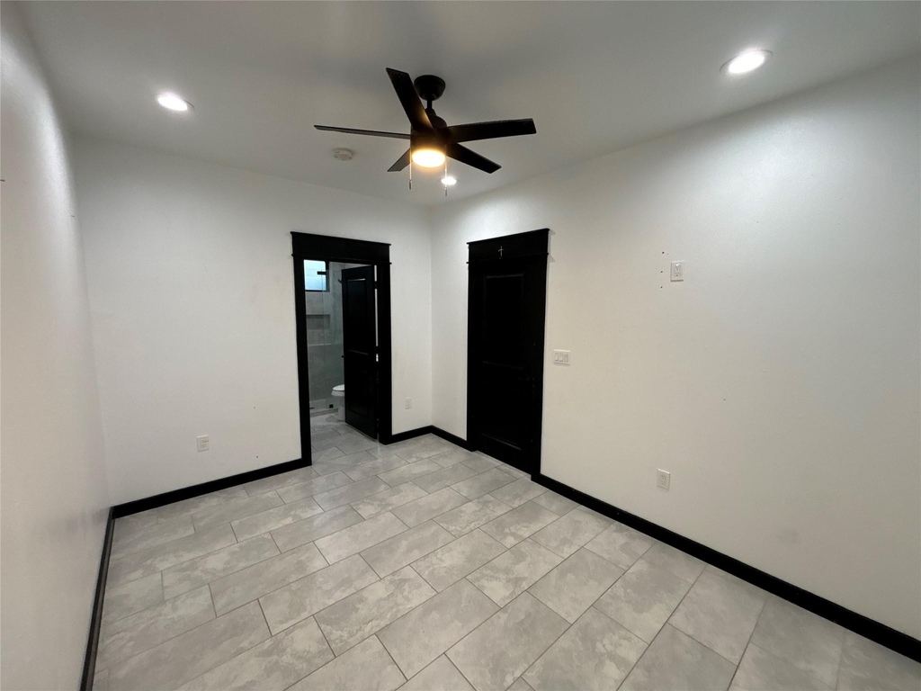 300 Avenue B - Photo 10