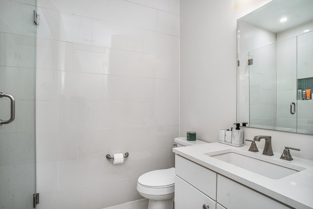6100 Hudson Street - Photo 11