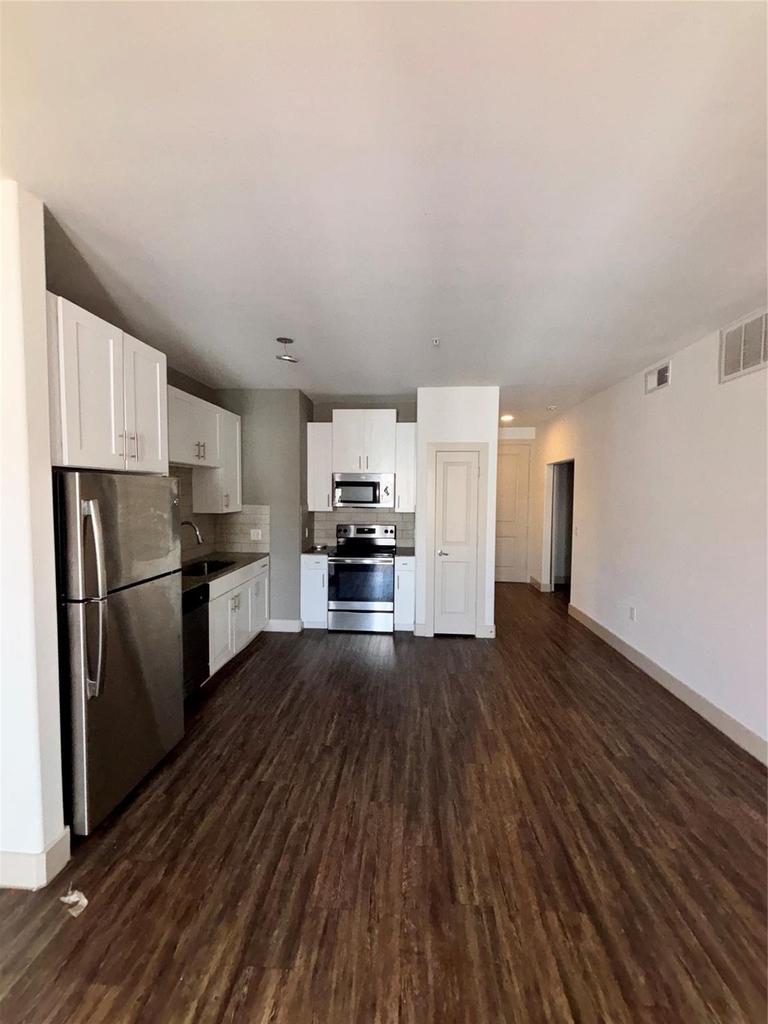 260 Davis Street - Photo 15