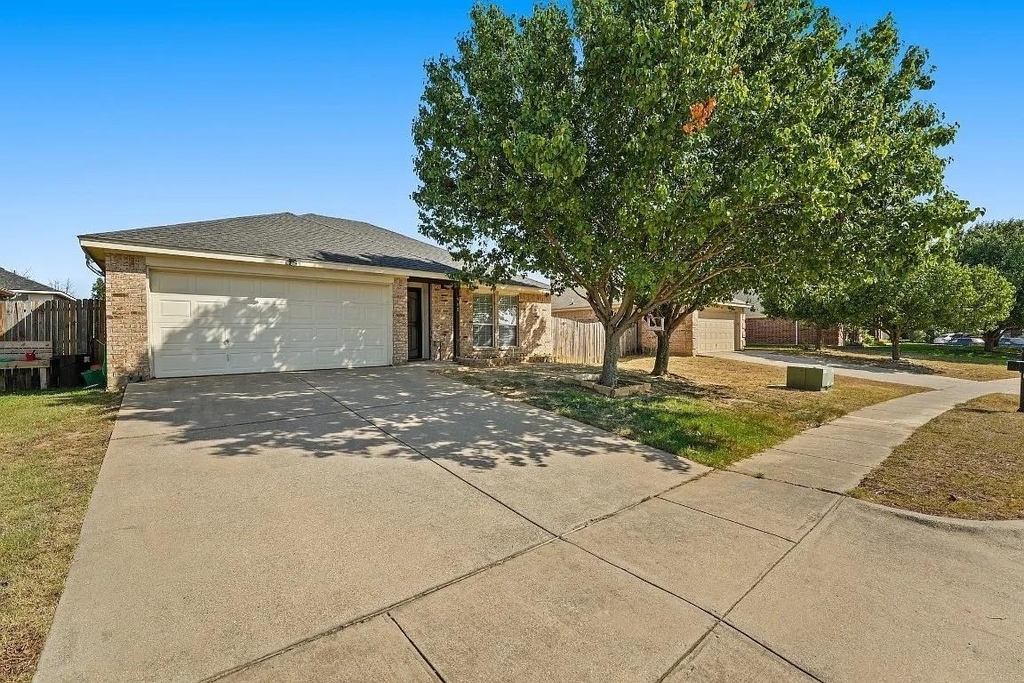 908 Crowder Drive - Photo 3