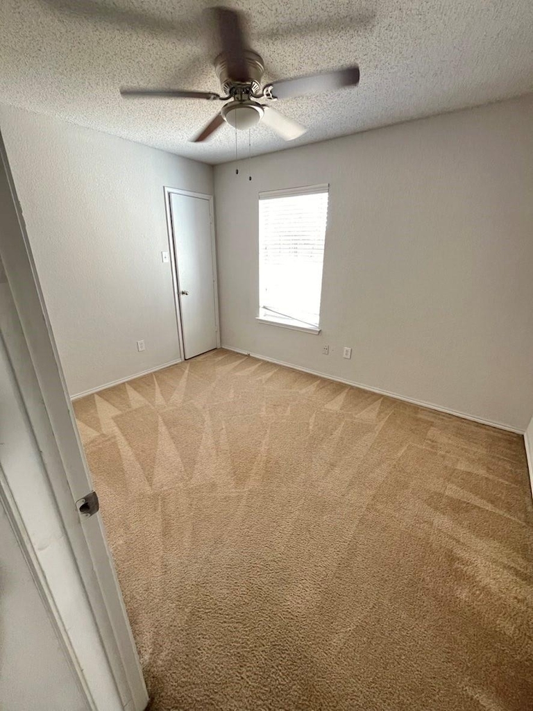 908 Crowder Drive - Photo 6