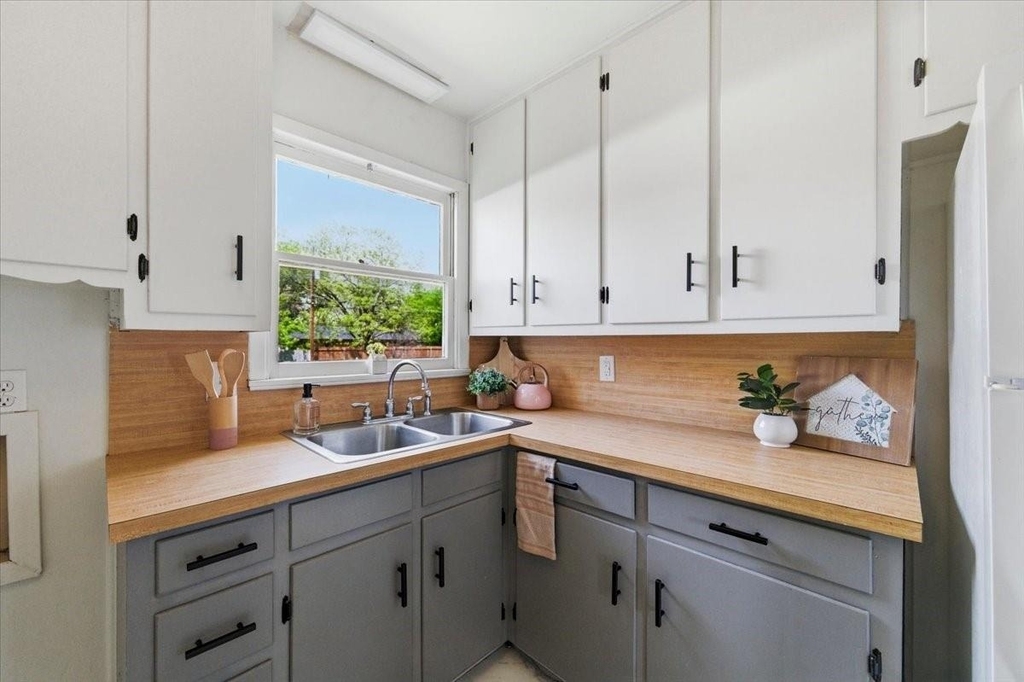 1308 Rose Avenue - Photo 10