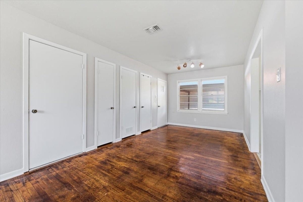 1308 Rose Avenue - Photo 7