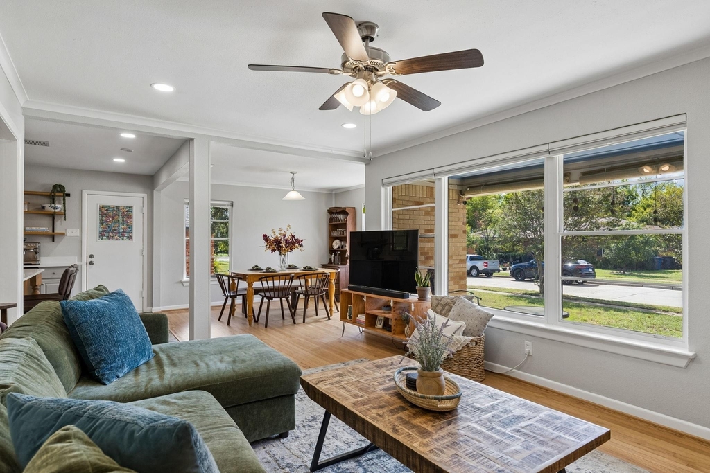 9507 Ash Creek Drive - Photo 11