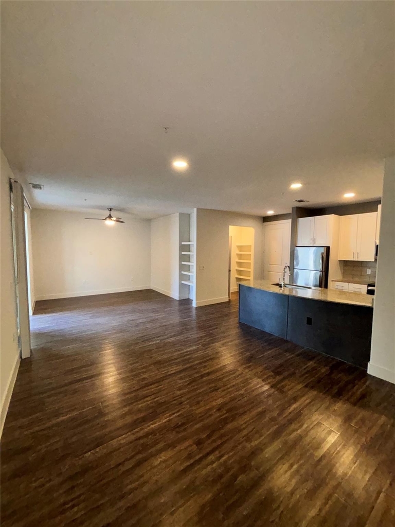 260 Davis Street - Photo 4