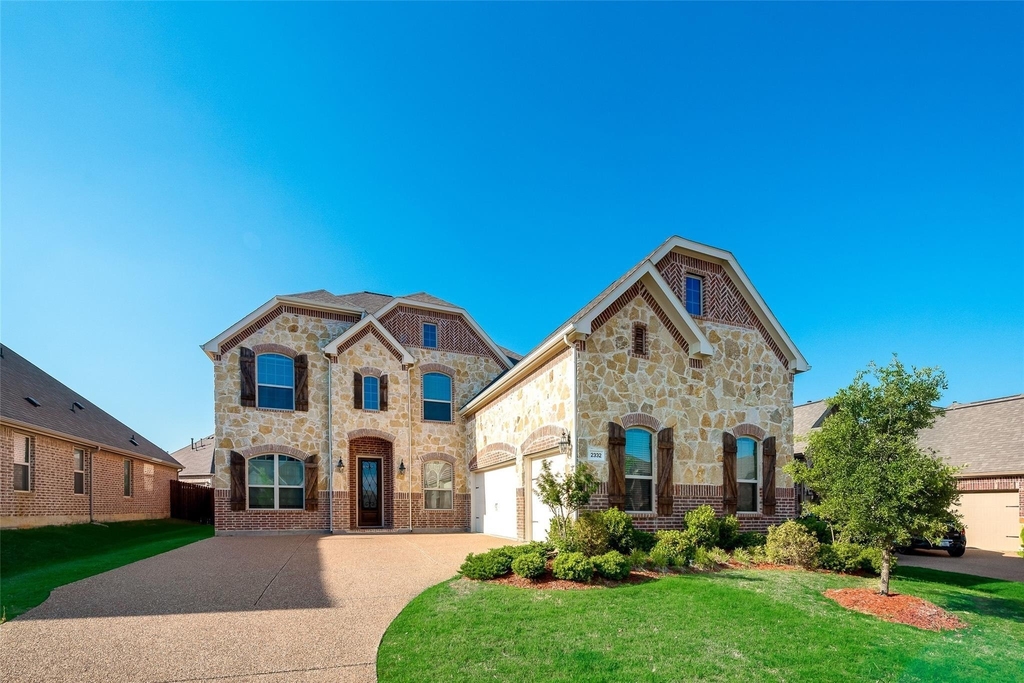 2332 Bunny Run Lane - Photo 1